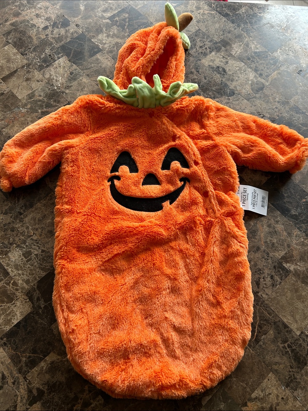 NWT 🆕 Baby Orange Plush Pumpkin Costume with Hood 0-6 months